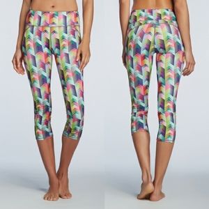NEW Fabletics Lima Capri in High Intensity Print🌈